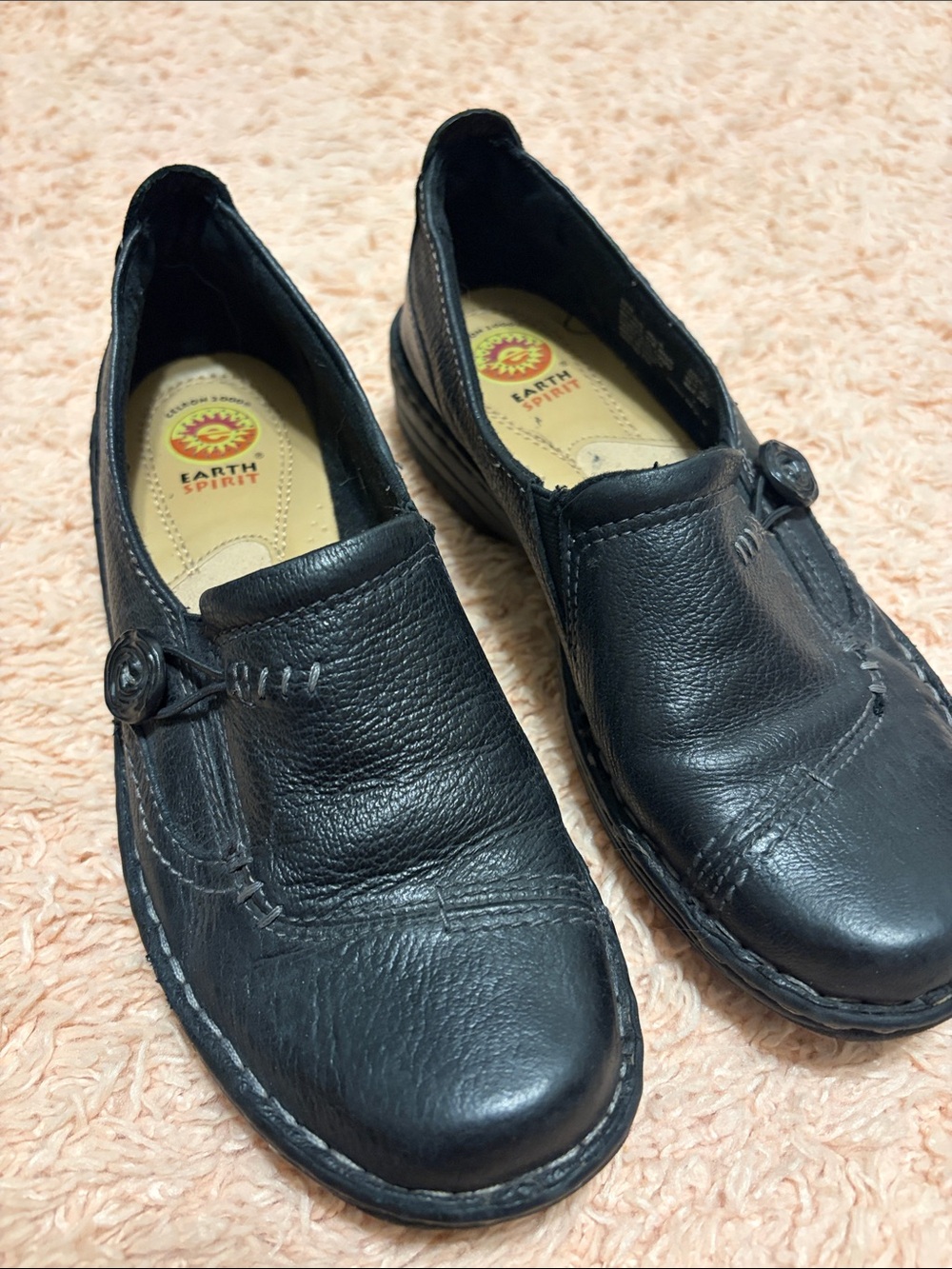 Earth Spirit Erin Black leather Slip on Gelron 2000 Comfort sole size 7.5M EUC